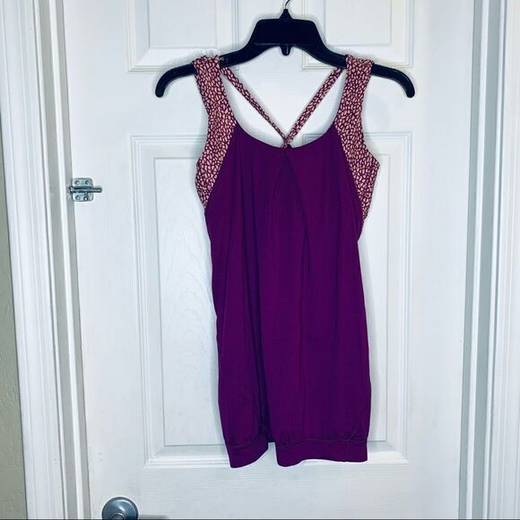 Lululemon Nouveau Limits Tank Size 8 - Picture 5 of 10